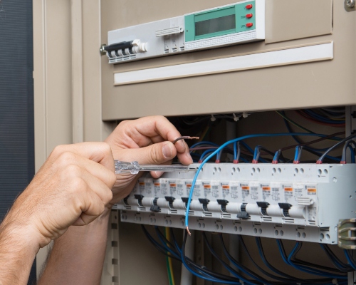 Commercial Electrical Service Image